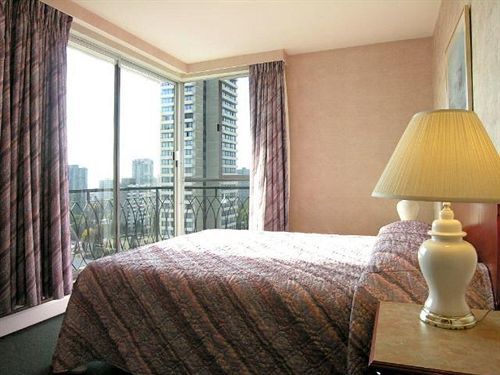 Tropicana Suite Hotel Vancouver Kültér fotó