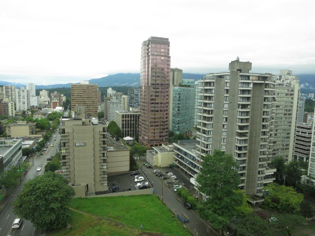 Tropicana Suite Hotel Vancouver Szoba fotó