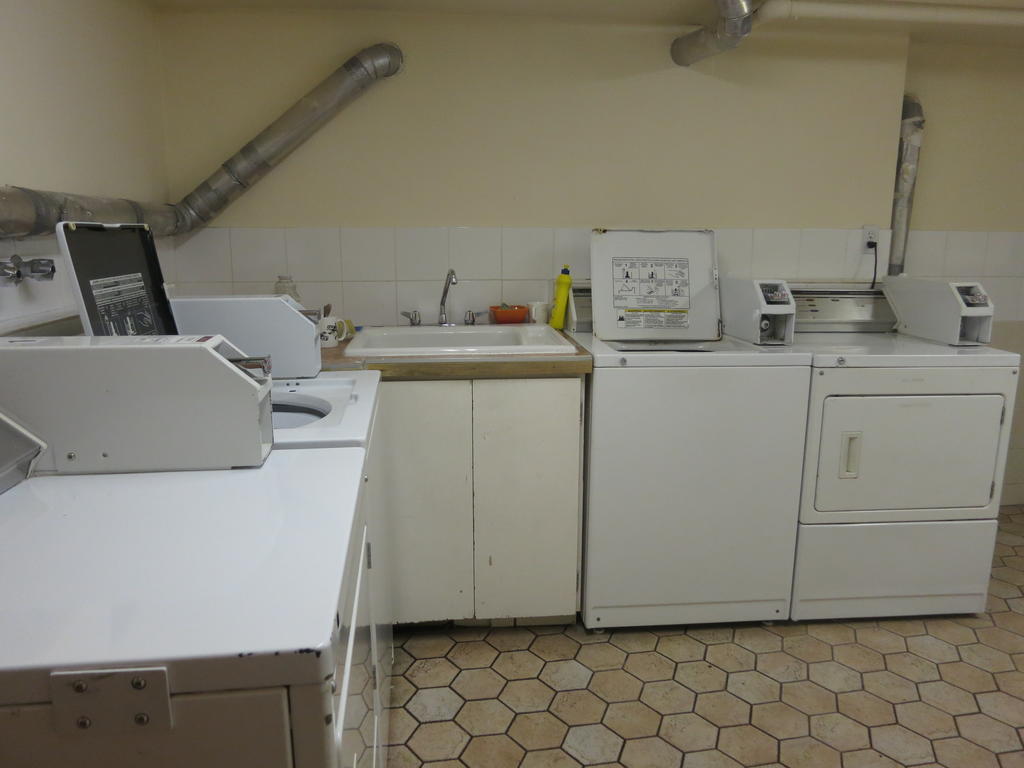 Tropicana Suite Hotel Vancouver Kültér fotó